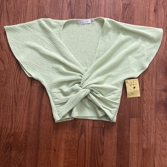 Bishop + Young green flutter sleeve top size small - Picture 2 of 6